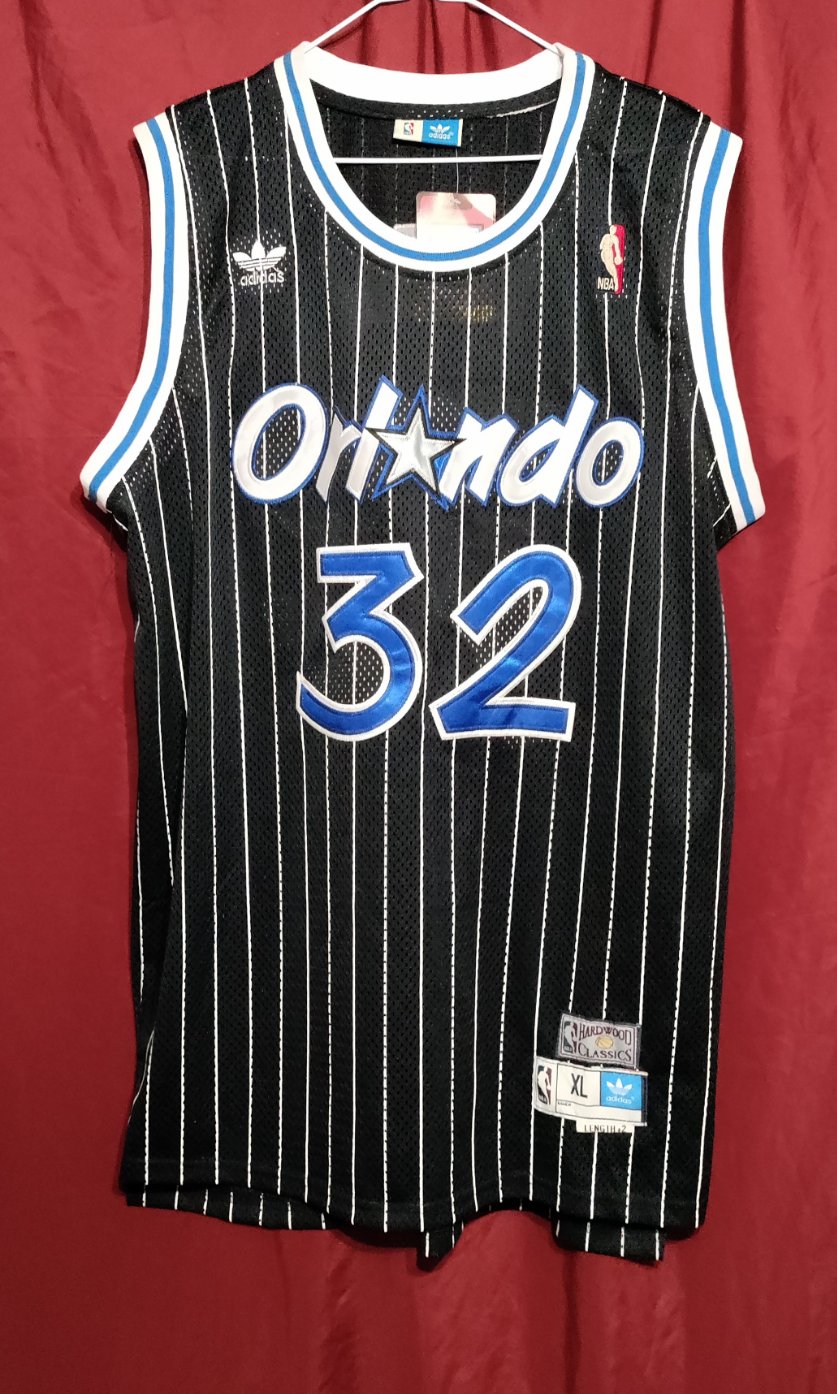 Orlando Magic #32 Shaquille O'Neal throwback jersey. Size XL.   Stitched replica.